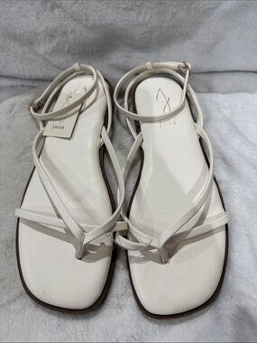 Joie White Minimalist Strappy Toe-Loop ankle StrapSandals